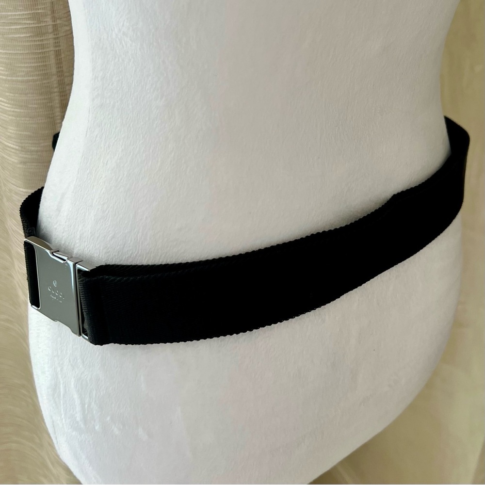 Gucci Black Logo Fabric Fanny Pack Belt Bag with Leather Details & Pockets - Picture 4 of 14